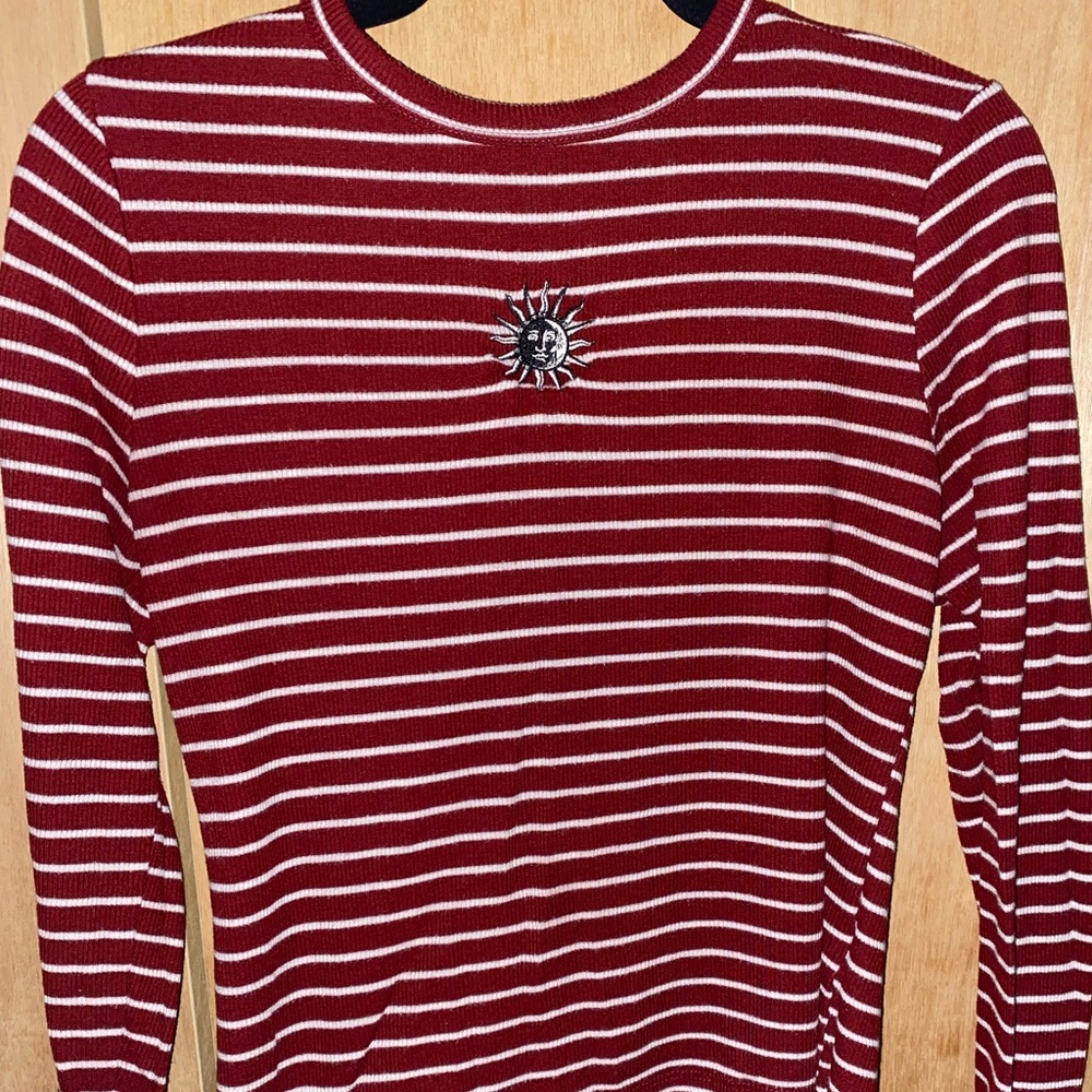 Long sleeve cropped shirt